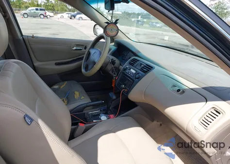 2000 Honda Accord 3.0 Ex z USA, uszkodzony, nr VIN 1HGCG1657YA066912